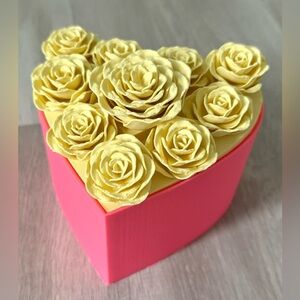 3D printed Heart Trinket Box Unisex Medium Pink Yellow Excellent Floral Rose Lid